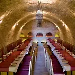 Ulbert Pince Panzio Bed & Breakfast 4*