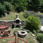 Ulbert Pince Panzio 4*