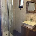Ulbert Pince Panzio 4*