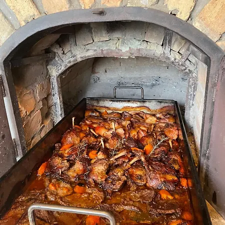 Ulbert Pince Panzio Panzió