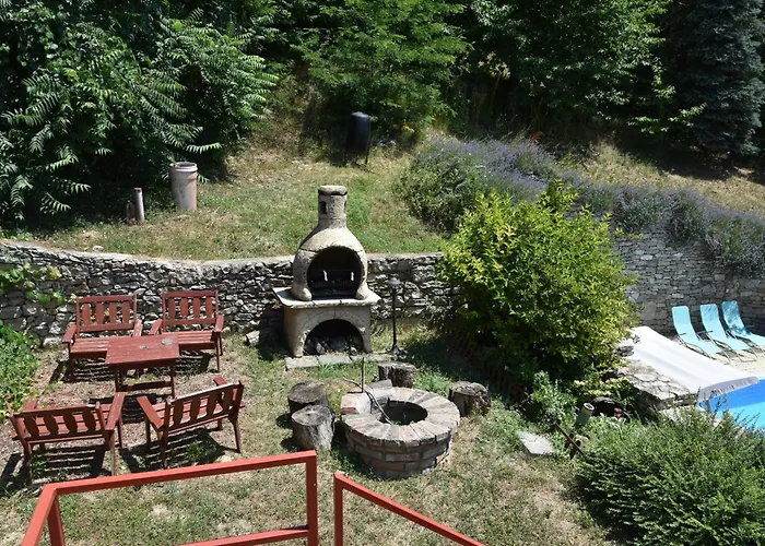 Ulbert Pince Panzio 4*
