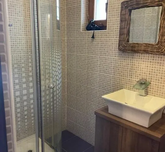 Ulbert Pince Panzio 4*